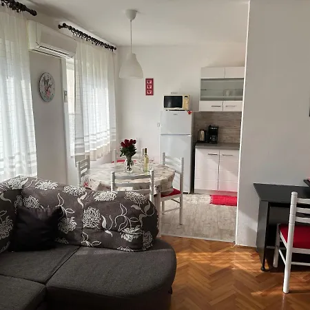 Mia Apartment *