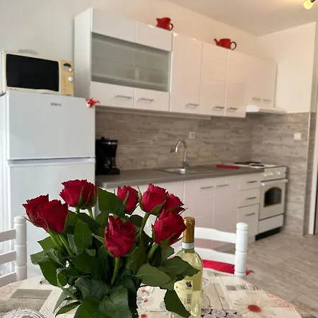Mia Apartment *